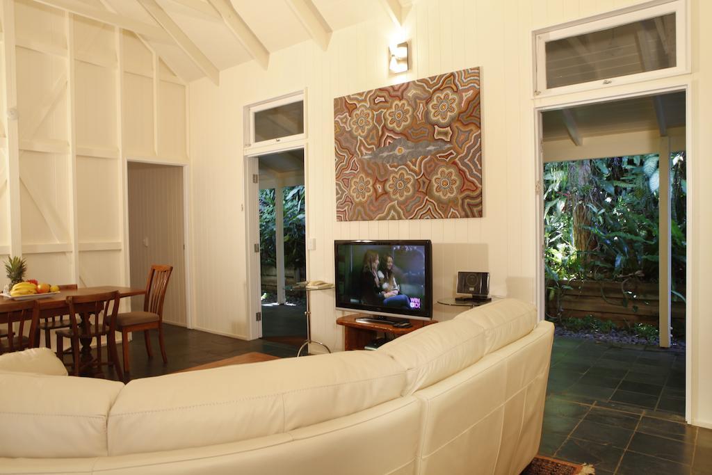 Port Douglas Cottage & Lodge Exterior foto