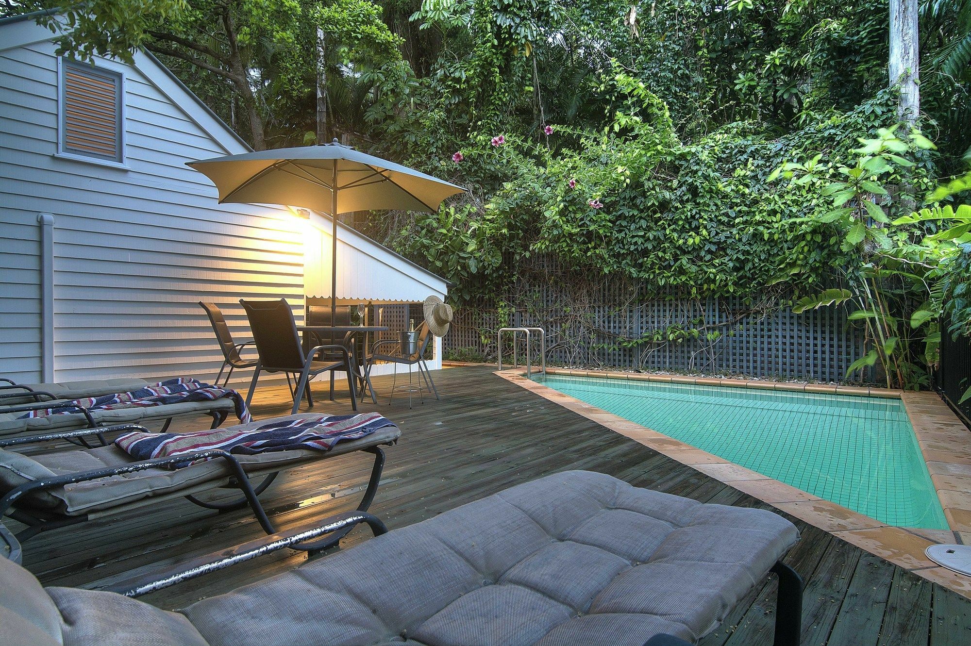 Port Douglas Cottage & Lodge Exterior foto